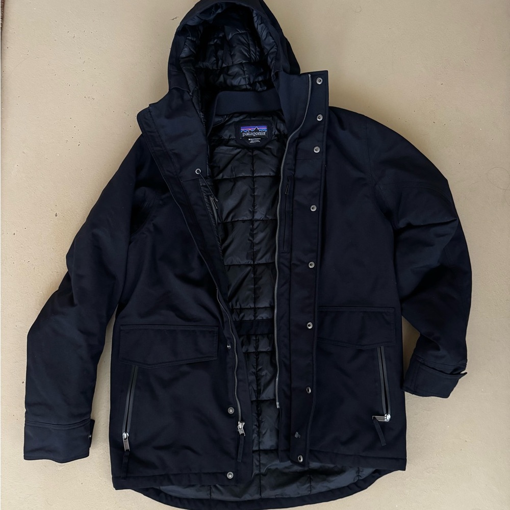 Patagonia Men's Hooded Insulated Parka Jacket